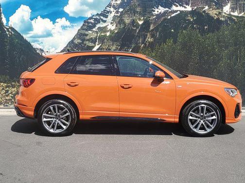 2024 Audi Q3 45 S line Premium Plus