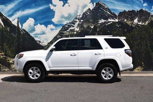 2022 Toyota 4Runner SR5 Premium