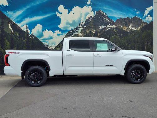 2025 Toyota Tundra Hybrid Limited