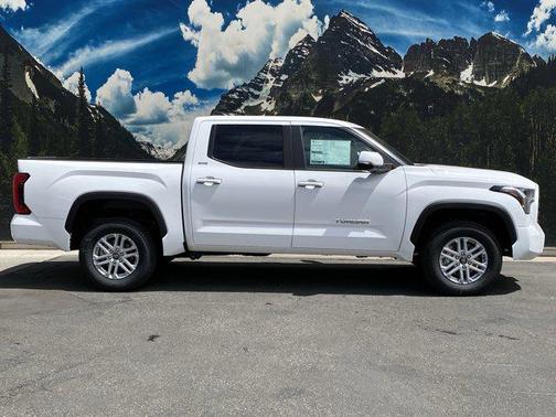 2025 Toyota Tundra SR5