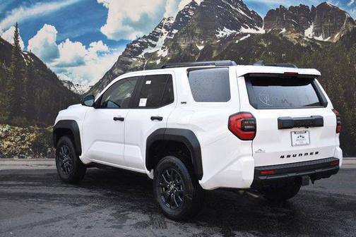 2025 Toyota 4Runner SR5