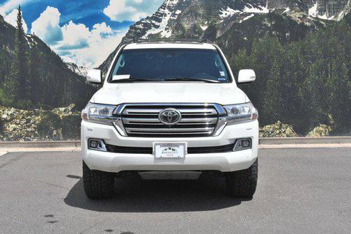 Blizzard Pearl 2018 Toyota Land Cruiser Base