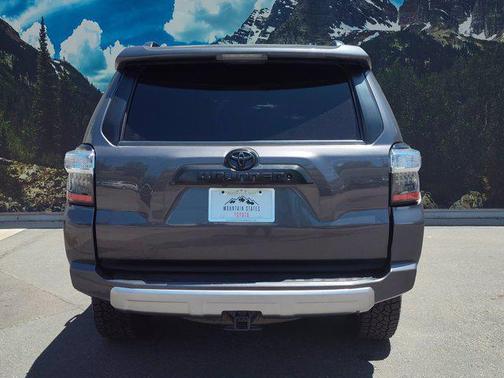 2020 Toyota 4Runner TRD Off Road