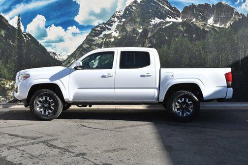 2022 Toyota Tacoma SR