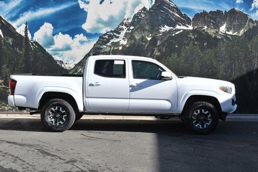 2022 Toyota Tacoma SR