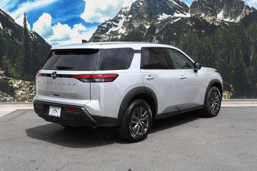 Brilliant Silver Metallic 2024 Nissan Pathfinder S 4WD