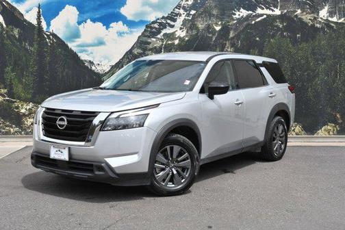 Brilliant Silver Metallic 2024 Nissan Pathfinder S 4WD