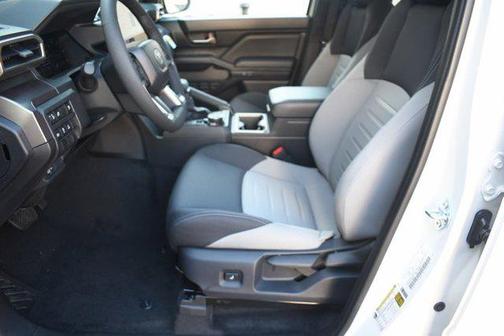 2026 Toyota Tacoma Hybrid TRD Off Road