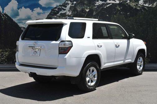 Ice Cap 2024 Toyota 4Runner SR5