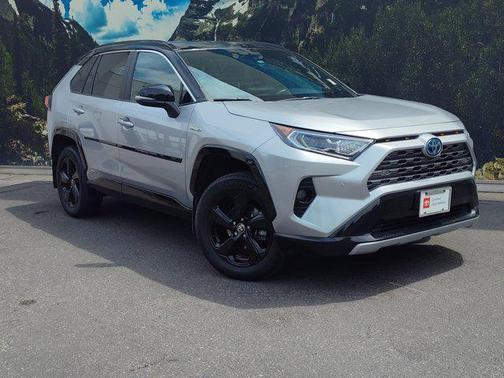 2021 Toyota RAV4 Hybrid SE
