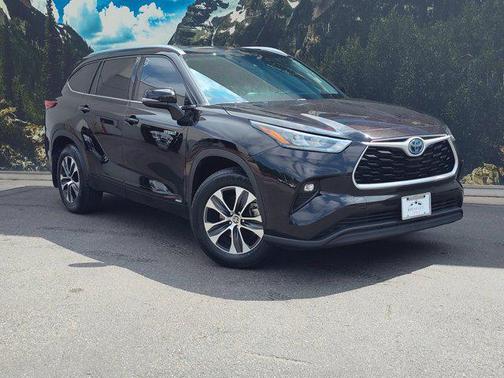2020 Toyota Highlander Hybrid XLE