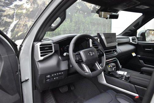 2025 Toyota Tundra Hybrid Platinum