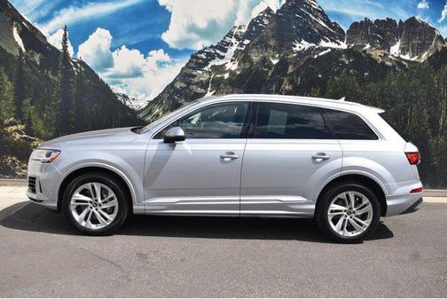 2021 Audi Q7 55 Premium Plus