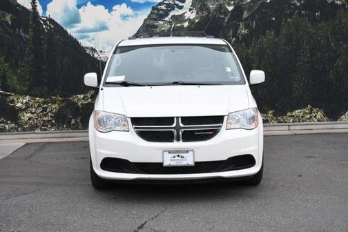 Stone White 2013 Dodge Grand Caravan SXT