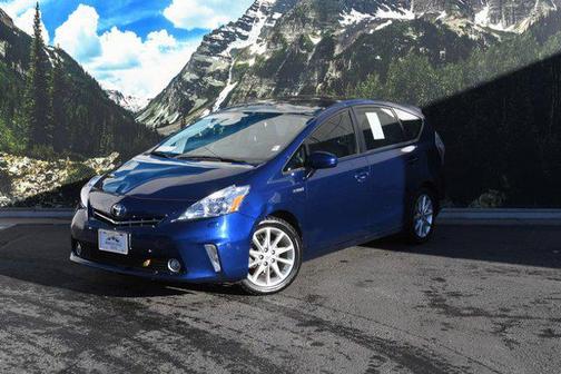 2012 Toyota Prius v Five