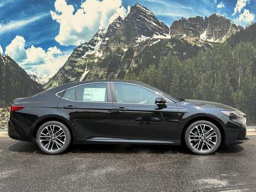 2025 Toyota Camry XLE
