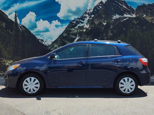 2009 Toyota Matrix Base