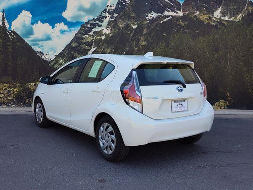 2015 Toyota Prius c Two