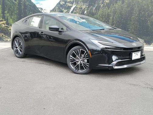 2025 Toyota Prius XLE