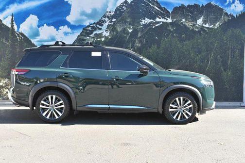 2022 Nissan Pathfinder Platinum 4WD