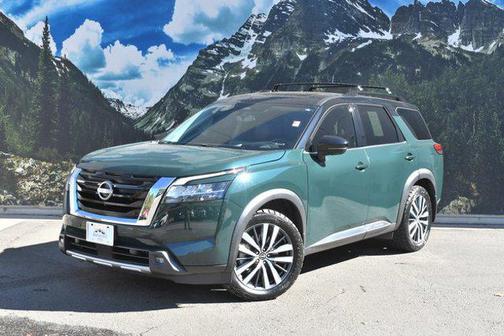 2022 Nissan Pathfinder Platinum 4WD