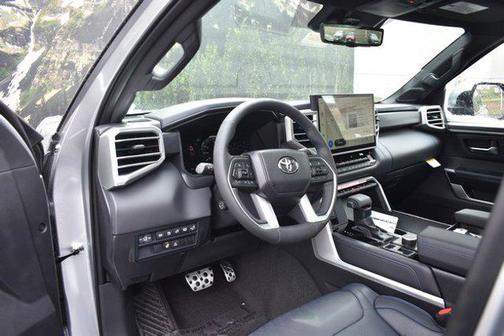 2025 Toyota Tundra Hybrid Platinum