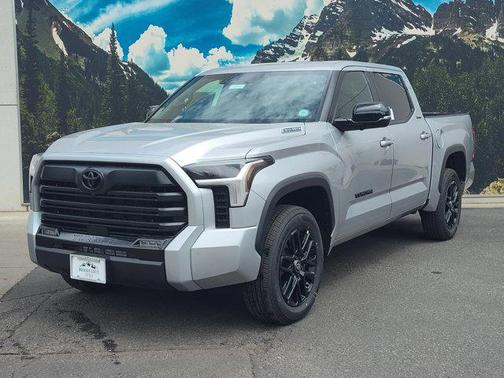 2025 Toyota Tundra Hybrid Platinum