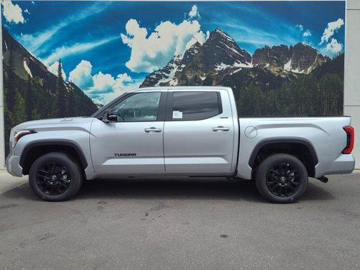 2025 Toyota Tundra Hybrid Platinum