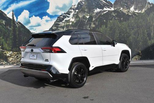 2024 Toyota RAV4 Hybrid SE