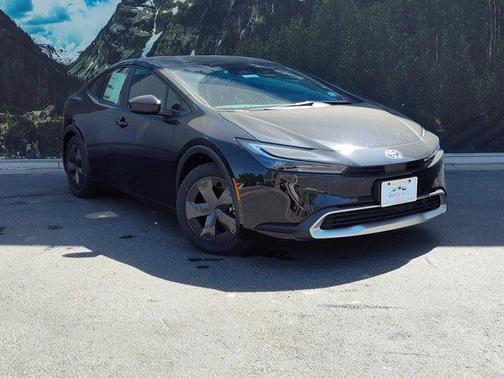 2025 Toyota Prius L