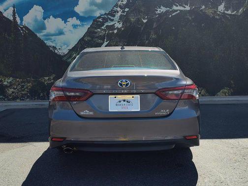 2023 Toyota Camry Hybrid XLE