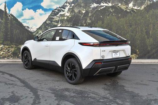 Wind Chill Pearl 2026 Toyota C-HR SE