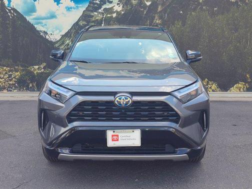 2022 Toyota RAV4 Hybrid SE