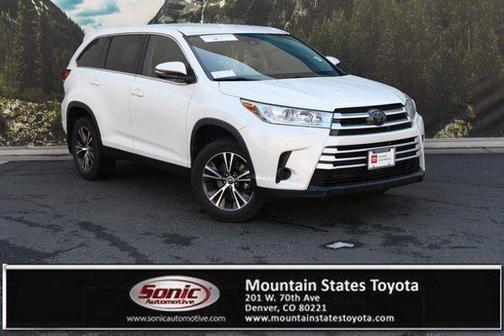 Blizzard Pearl 2019 Toyota Highlander LE