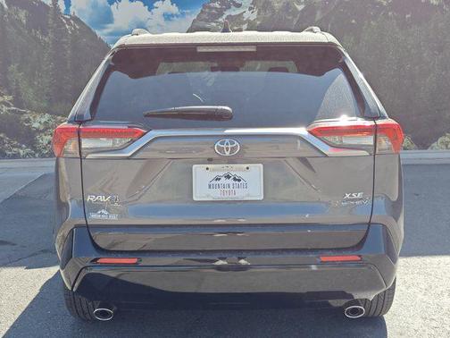 2025 Toyota RAV4 Hybrid SE