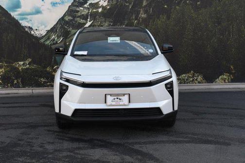 Wind Chill Pearl 2026 Toyota bZ XLE