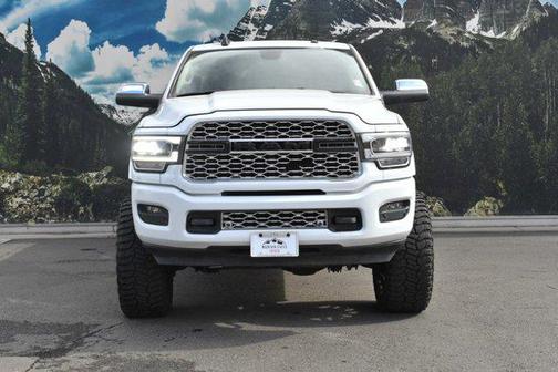 2020 RAM 2500 Laramie Crew Cab 4x4 6'4' Box