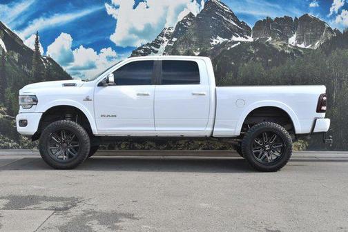 2020 RAM 2500 Laramie Crew Cab 4x4 6'4' Box