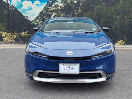 2025 Toyota Prius L
