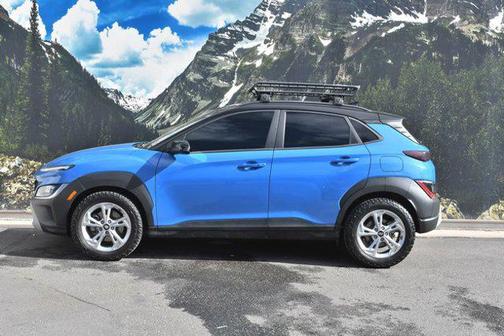 2022 Hyundai KONA SEL