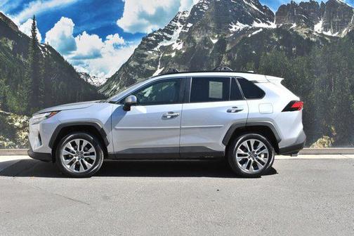 2023 Toyota RAV4 XLE Premium