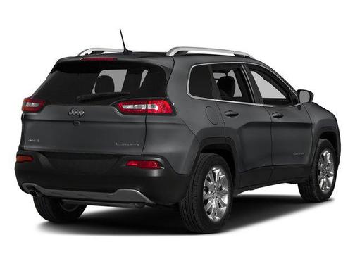 Granite Crystal Metallic Clearcoat 2017 Jeep Cherokee Altitude