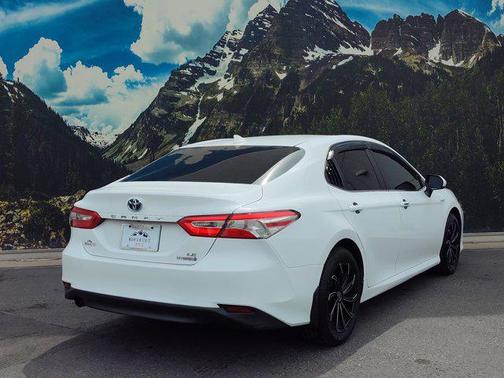 2020 Toyota Camry LE