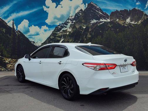 2020 Toyota Camry LE