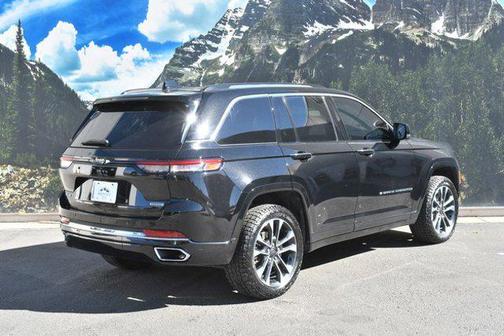 2022 Jeep Grand Cherokee Overland
