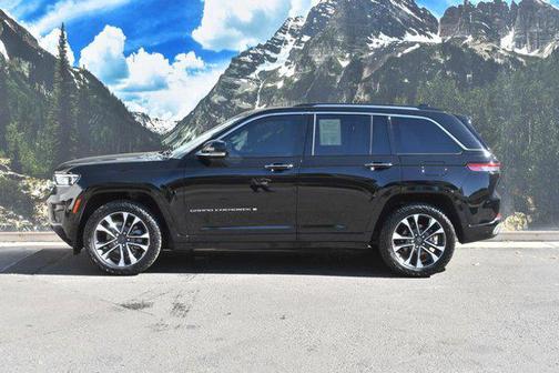 2022 Jeep Grand Cherokee Overland