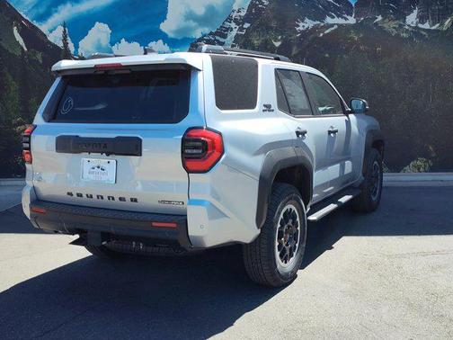 2025 Toyota 4Runner TRD Off Road