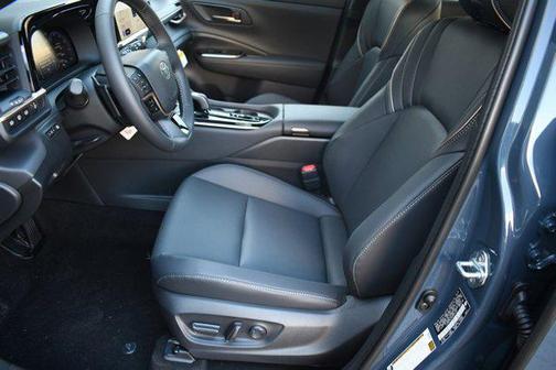 2025 Toyota Crown Signia XLE