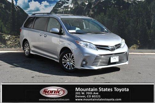 2018 Toyota Sienna XLE