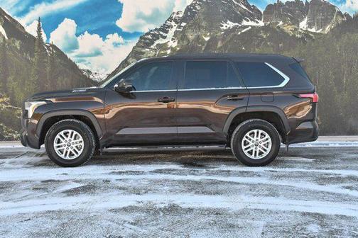 2024 Toyota Sequoia SR5